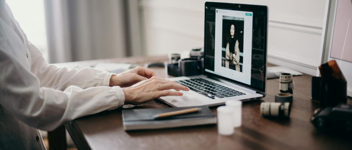 how to change the background in a picture